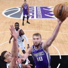 Les rois battent les Mavericks
